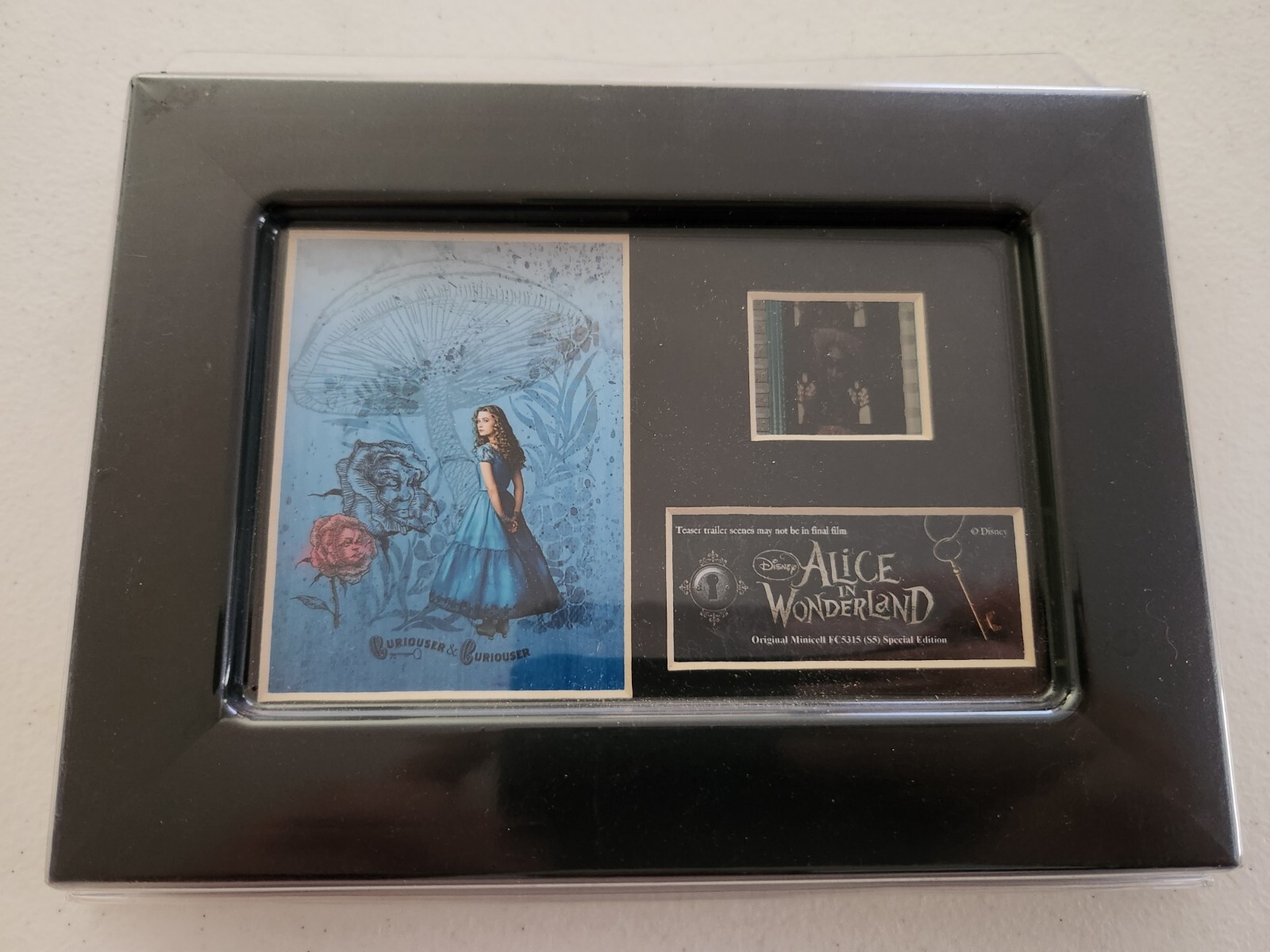 Disney Alice In Wonderland Original Minicell FC5315 (S5) Special Edition