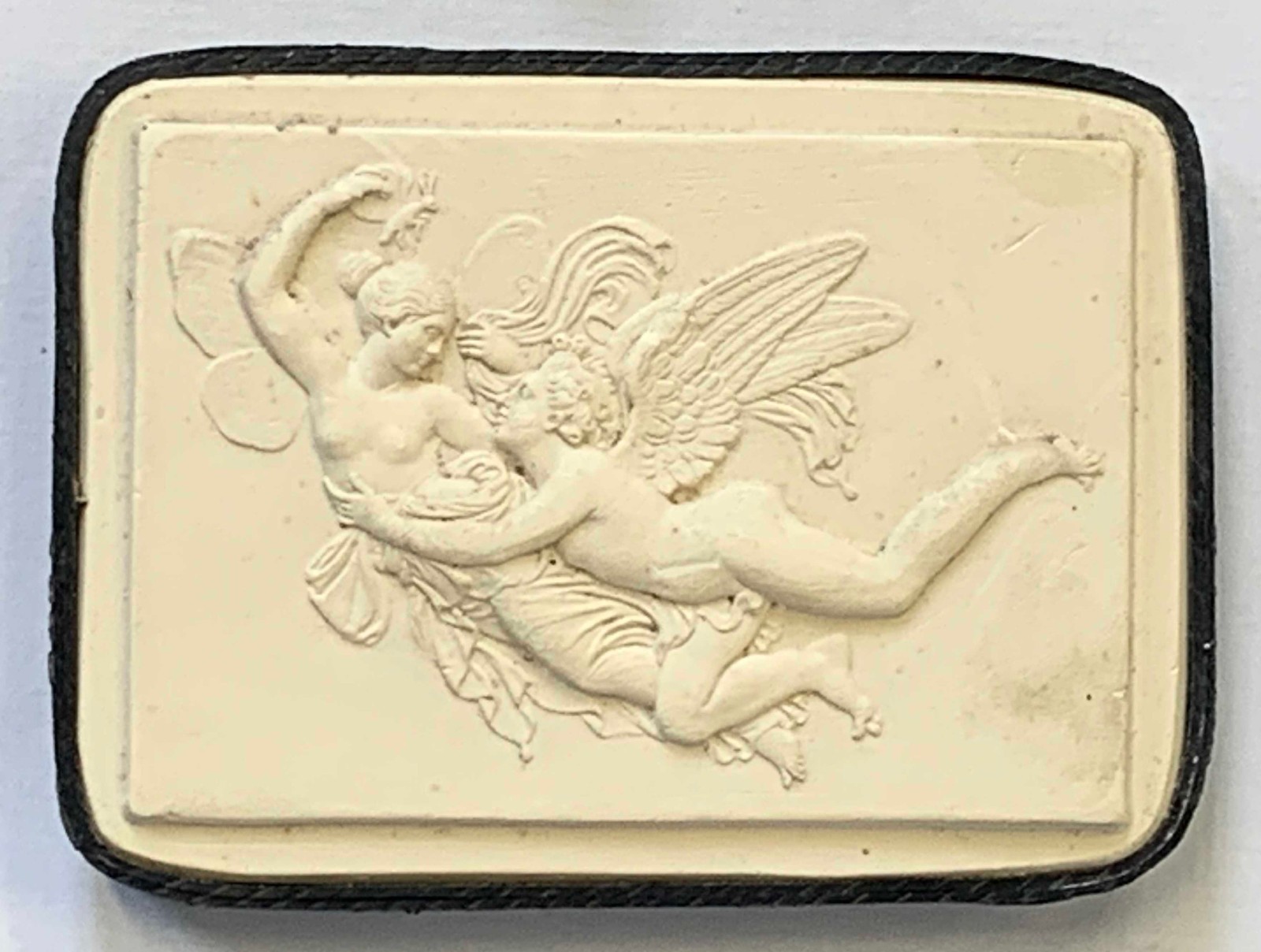 ITALIAN GRAND TOUR PLASTER INTAGLIO BY GIOVANNI LIBEROTTI. REPRODUCTION CAMEO
