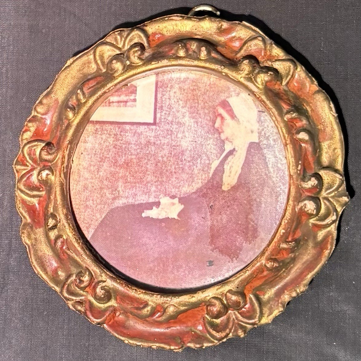 Vintage Ornate Mini Wall Plaque –Whistler’s Mother –Gold Frame Shabby Chic Decor