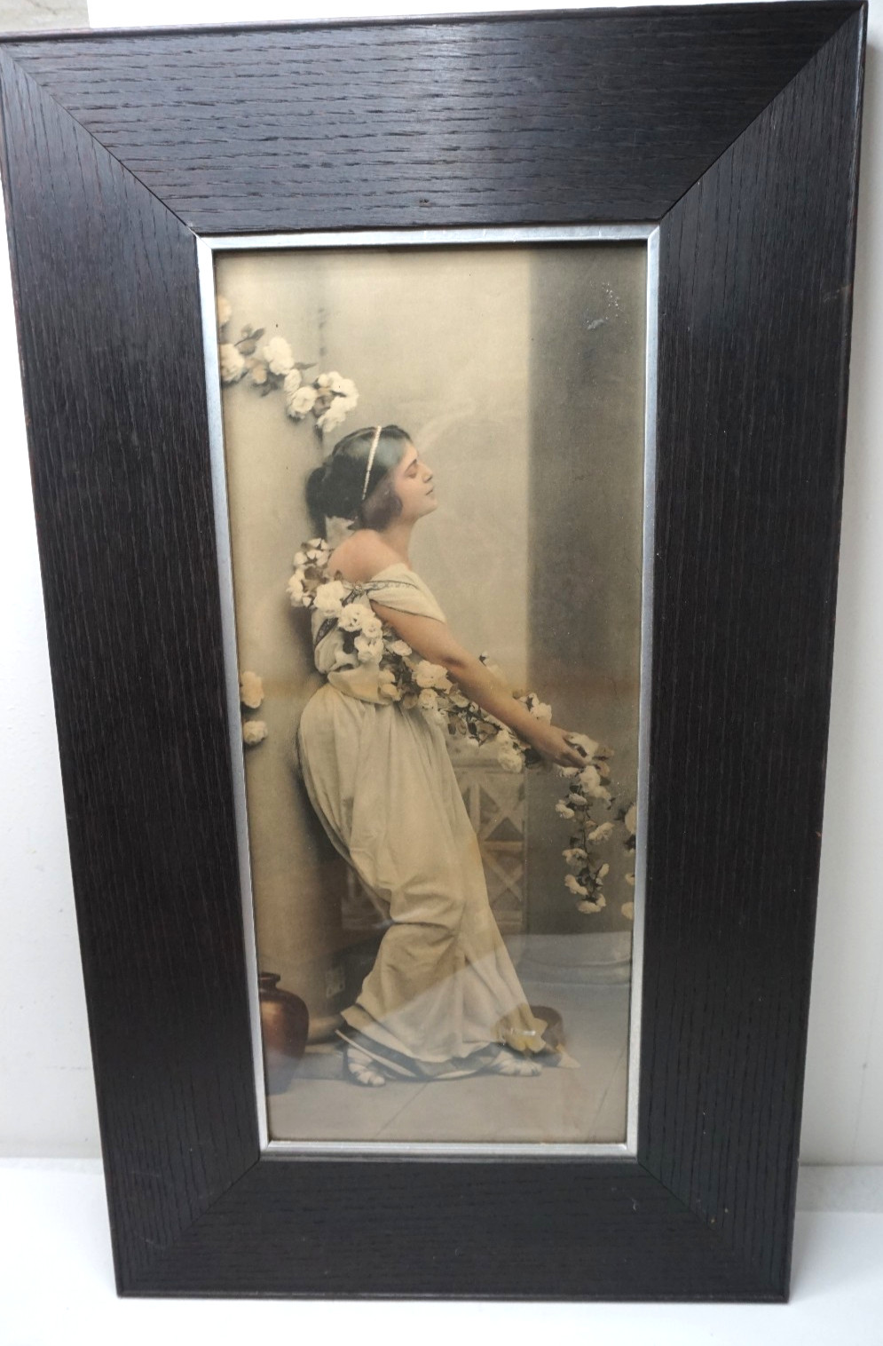 ANTIQUE VICTORIAN YARD LONG PRINT DRAPED WOMAN ROMANTIC art 30 X 17in OAK FRAME