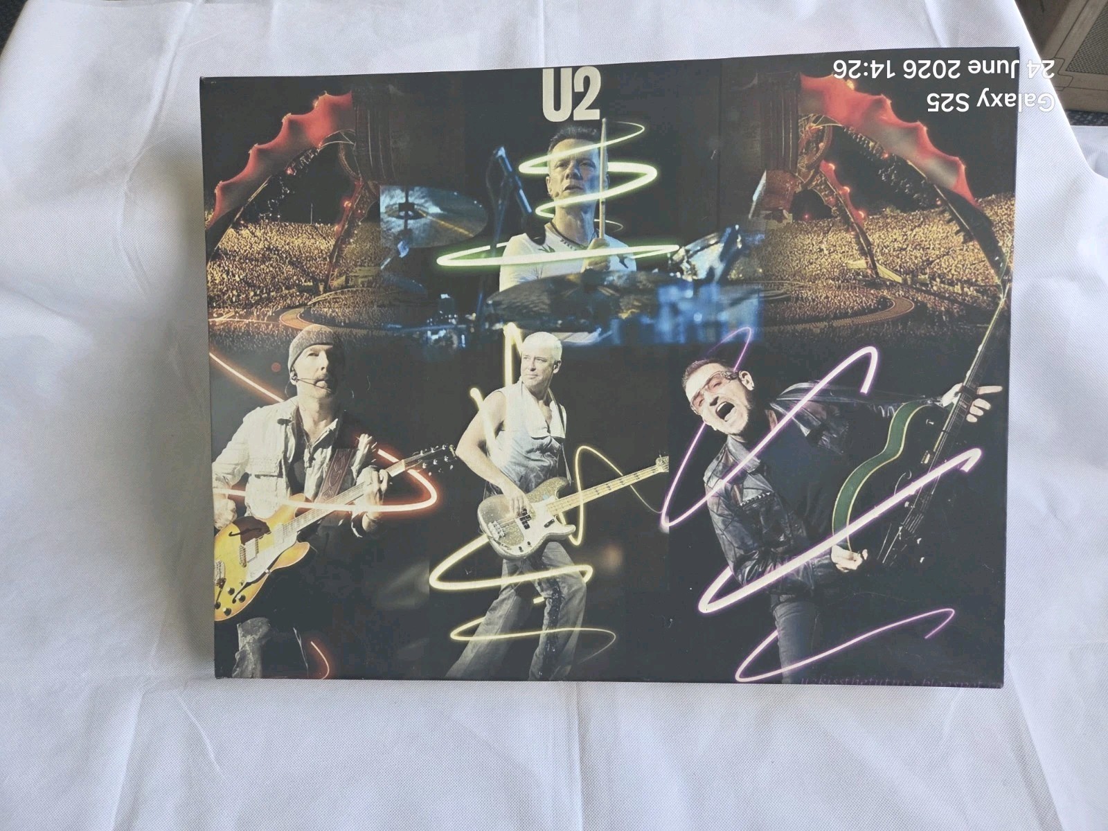 U2 ROCK BAND LARGE CANVAS WALL ART /Framed/PICTURE/POSTER PRINT 66cm x 51cm